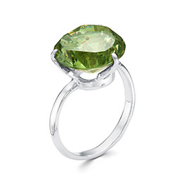 Серебряное кольцо с фианитом «Весна» с зеленым фианитом