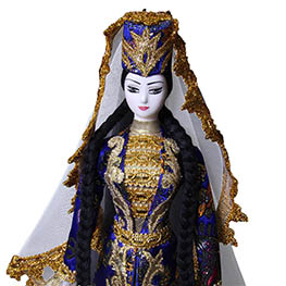 Кукла в ингушском национальном платье