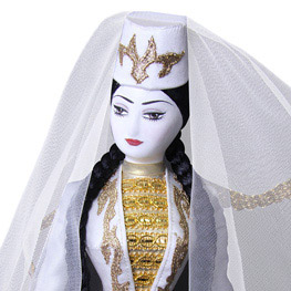 Кукла в осетинском белом костюме - большая