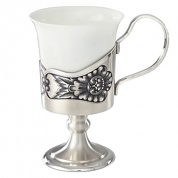 Серебряная кофейная чашка «Цветочный узор»