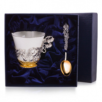 Серебряный чайный набор с позолотой «Натюрморт»