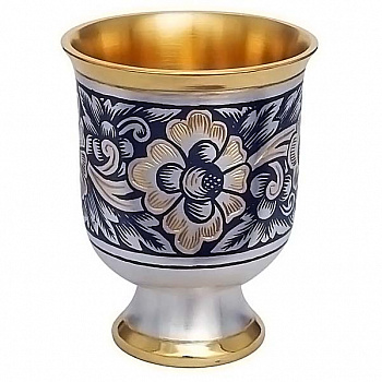 Серебряная чарка с позолотой «Цветение»