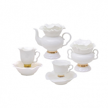 Фарфоровый чайный сервиз «Белый цветок»