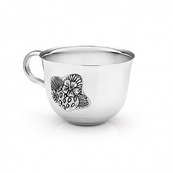 Серебряная кофейная чашка «Клубничка»